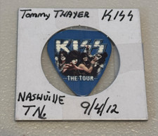 Escolha de guitarra KISS Tommy Thayer Signature 4/09/2012 The Tour NASHVILLE TN Plectrum comprar usado  Enviando para Brazil