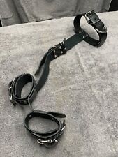 Collar and cuffs d'occasion  Expédié en Belgium