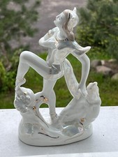 Estatueta de porcelana soviética vintage dos anos 1960 Verbilki bailarina DFZ arte URSS Exc.! comprar usado Estatueta de porcelana soviética vintage dos anos 1960 Verbilki bailarina DFZ arte URSS Exc.! comprar usado  Enviando para Brazil