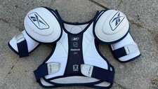 Reebok eishockey schulterschut gebraucht kaufen  Oldenburg (Oldenburg)