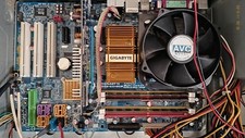 Never used - Gigabyte GA-G33-DS3R + Pentium D 945 + 4 GB DDR2 800 + GeForce 7000 comprar usado  Enviando para Brazil