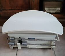 Ancien pèse bébé d'occasion  Digoin
