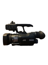 Filmadora JVC GY-HM150E ProHD – Bom Estado – 2 Baterias, Carregador, Cabos e  comprar usado  Enviando para Brazil