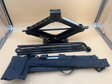 Kit de ferramentas e macaco de emergência pneu sobressalente Ford F150 2015 - 2020 fabricante de equipamento original., usado comprar usado  Enviando para Brazil