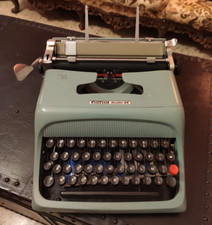 Olivetti studio macchina usato  Pietrasanta