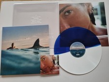Dua Lipa - Radical Optimism Vinyl LP Europe LIMITED BLUE/WHITE & SIGNED comprar usado Dua Lipa - Radical Optimism Vinyl LP Europe LIMITED BLUE/WHITE & SIGNED comprar usado  Enviando para Brazil