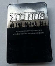 Band of Brothers 6-Disc DVD Set Collector's Tin HBO Tom Hanks Steven Spielberg comprar usado  Enviando para Brazil