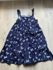 Mädchen kleid 128 gebraucht kaufen  Leipzig