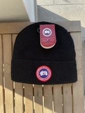 Berretto invernale canada usato Berretto invernale canada usato  Serramazzoni