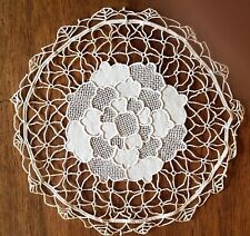 Antique lace placemat d'occasion  Expédié en Belgium