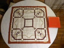 Foulard must cartier d'occasion  Paris XII