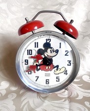 Réveil disney mickey d'occasion Réveil disney mickey d'occasion  Orleans-