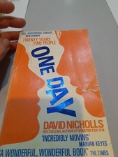 One day nicholls usato  Roma