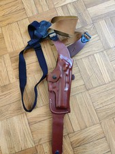 Fondina ascellare vega usato  Milano