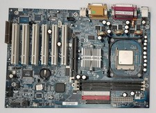 Gigabyte 8idx socket usato  Spedire a Italy