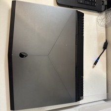 Notebook para jogos Alienware M15 R3 2.8GHz Intel Core i7-7700HQ, usado comprar usado  Enviando para Brazil
