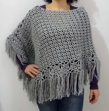Poncho con frange usato  Bologna