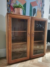 Two gold label for sale Two gold label for sale  LONDON