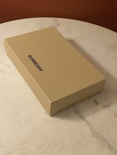 CAIXA VAZIA 100% ORIGINAL BURBERRY 12,25” X 7,75” X 2,75” recorte de fragrância comprar usado  Enviando para Brazil