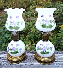 Vtg pair milk for sale  New Milford