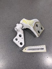 Charnière coffre gauche d'occasion Charnière coffre gauche d'occasion  Montenois