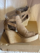 Ugg sandales compensées d'occasion  Douvres-la-Délivrande
