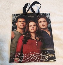 Bolsa de presente Twilight Eclipse Edward~Bella~Jacob 13x10 1/2 glitter marca registrada , usado comprar usado  Enviando para Brazil