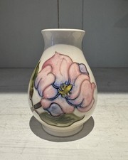 Moorcroft pottery hibiscus for sale Moorcroft pottery hibiscus for sale  CHERTSEY