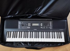 Tastiera musicale yamaha usato  Catania