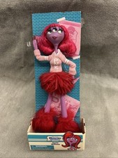 Disney Store Pixar Monsters University 11" Carrie Williams PNK Sorority - LEIA comprar usado  Enviando para Brazil