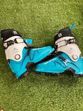 New women salomon for sale  Elk Grove Village