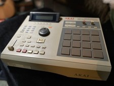 Akai mpc 2000xl for sale Akai mpc 2000xl for sale  Redway