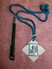 Pendentif croix ivoirine d'occasion  Genouillac