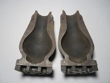 VINTAGE: CONJUNTO DE MOLDES DE LÂMPADA DE VIDRO PARA MÁQUINA DE FITA DE FERRO FUNDIDO (2 metades) comprar usado  Enviando para Brazil
