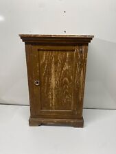Ancienne petite armoire d'occasion  Wingen-sur-Moder