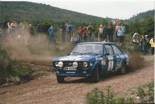 FOTOGRAFIA COLORIDA FORD ESCORT MK2 EUW 939V OF HANNU MIKKOLA 1980 RALI ESCOCÊS comprar usado  Enviando para Brazil