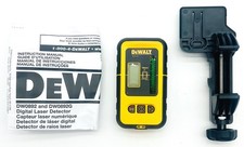 Detector de linha laser DEWALT DW0892G, linha verde com braçadeira e instruções comprar usado  Enviando para Brazil