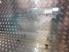 Vitre gauche daihatsu d'occasion  Méru