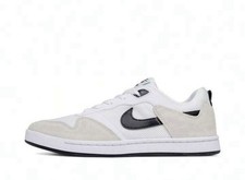 Neuve nike baskets d'occasion  Paris XVII