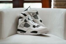 Scarpe uomo aj4 usato  Civitanova Marche