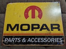 Letrero de hojalata vintage retro envejecido Mopar piezas y accesorios 16" x 12" NUEVO segunda mano  Embacar hacia Mexico