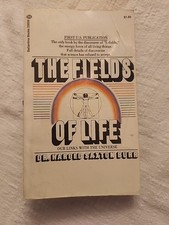 The Fields of Life Our Links with the Universe Ballantine Books Burr Harold, usado comprar usado  Enviando para Brazil