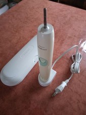 Elektrische zahnbürste ladest gebraucht kaufen  Glees, Wassenach, Wehr