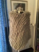Poncho pelliccia coprispalle usato  Milano