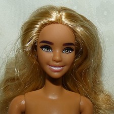 Nude barbie doll d'occasion  Expédié en Belgium