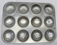 BANDEJA DE ASSADEIRA DE BISCOITO DE ALUMÍNIO VINTAGE FEITA NOS EUA AMÉRICA Conchas Folhas Círculos comprar usado  Enviando para Brazil
