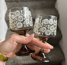 Conjunto de 4 taças de vinho Libbey 1970 fumaça tawny padrão flor margarida branca comprar usado  Enviando para Brazil