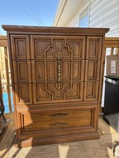 Dresser chest drawers for sale  New Tazewell