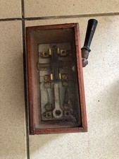 Ancien dijoncteur atelier d'occasion Ancien dijoncteur atelier d'occasion  Saint-Privat-des-Vieux