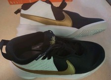 Nike team hustle for sale  Adams